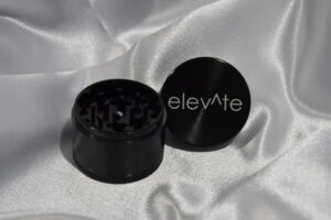 Elevate Grinder (Black)