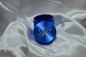 Medium Elevate Grinder (Blue)