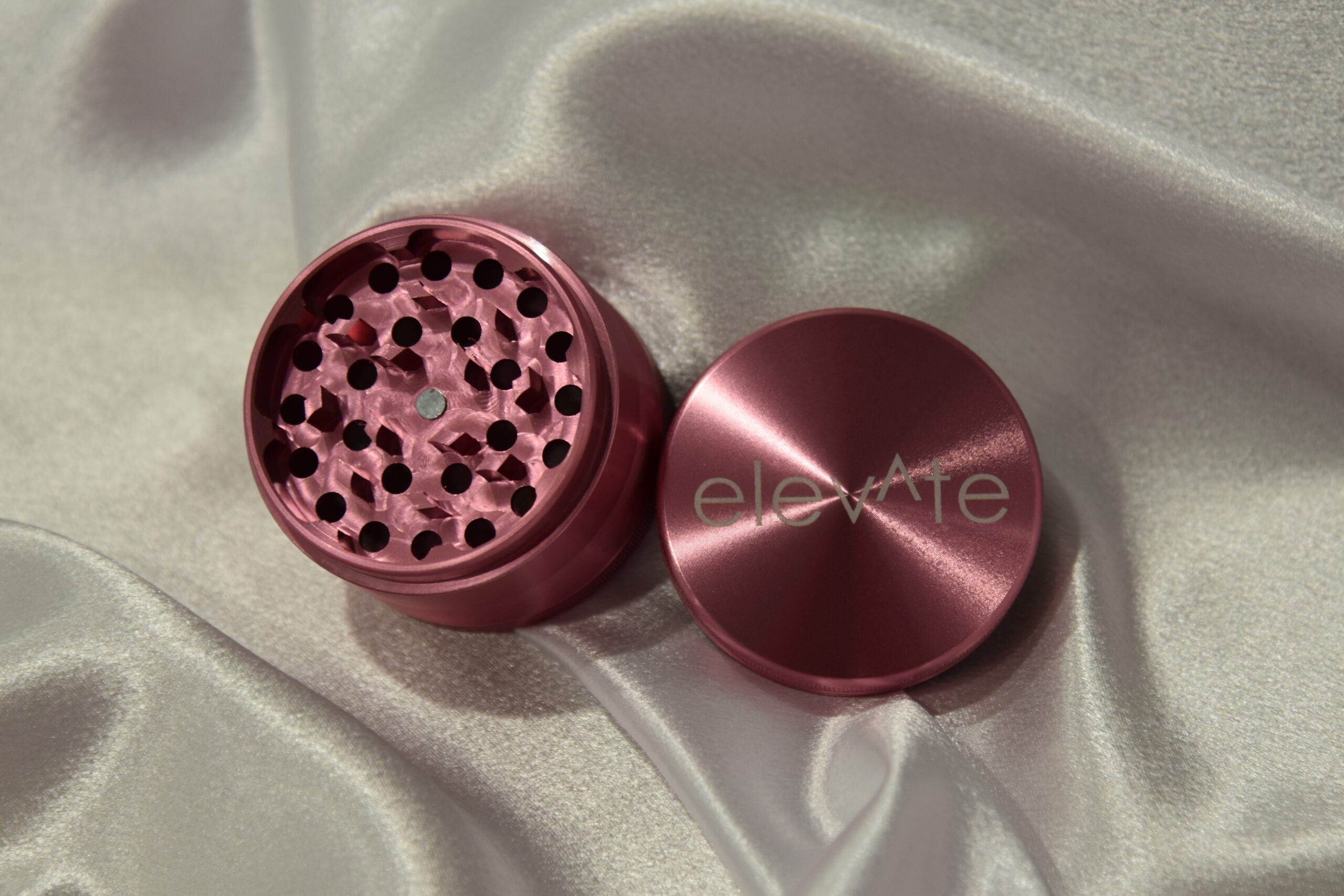 Elevate Grinder (Pink)